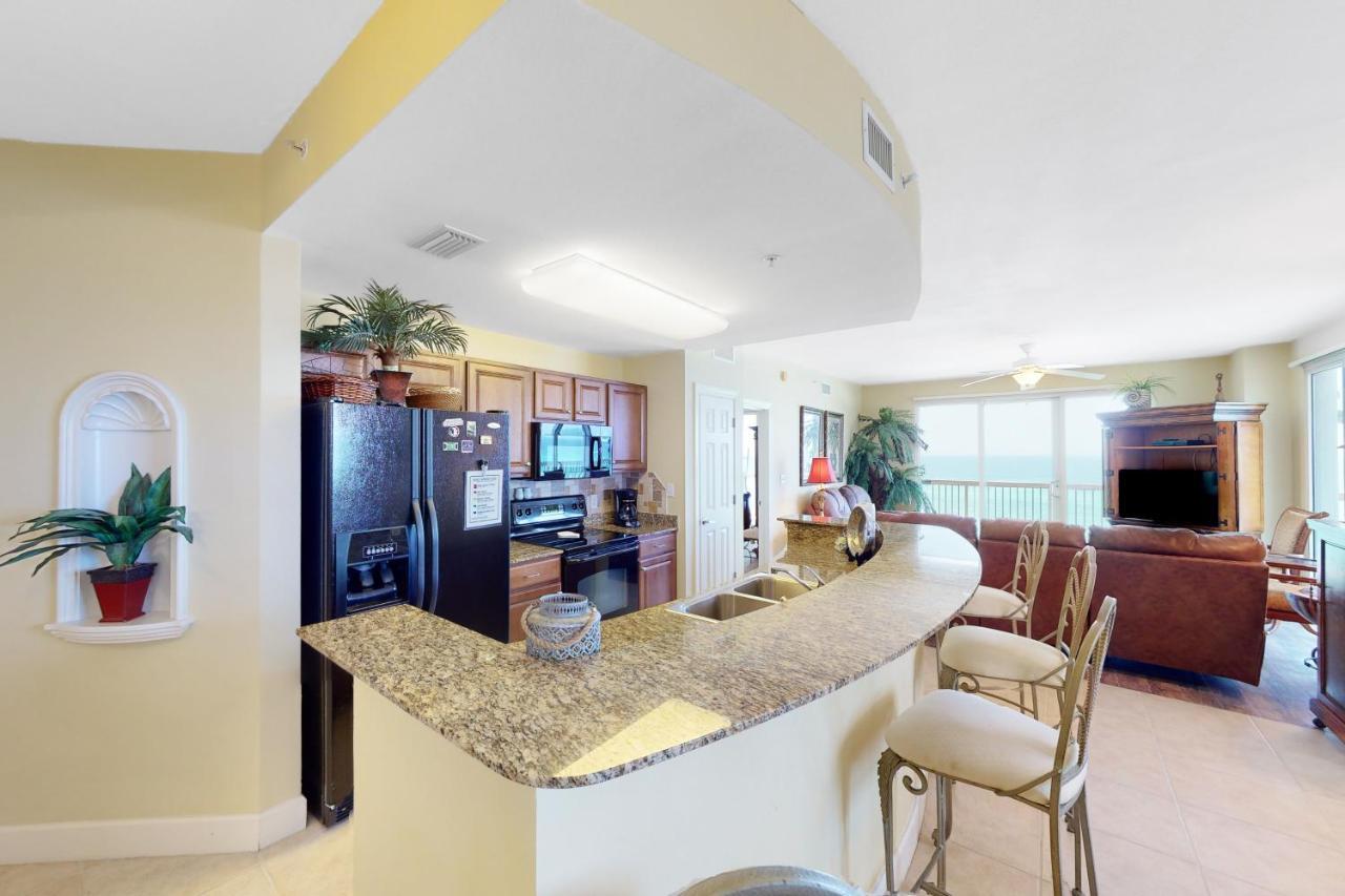 Sunrise 611 Apartment